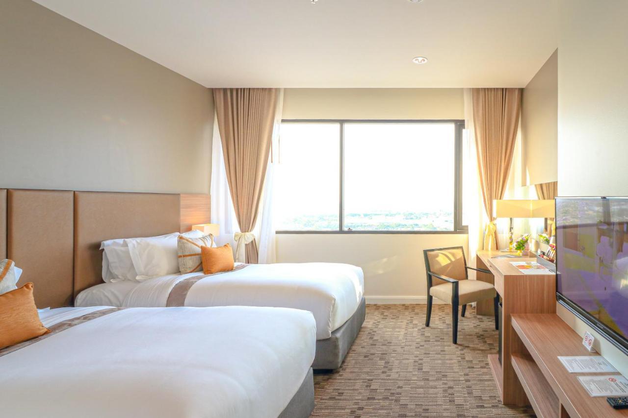 Grand Fortune Hotel Nakhon Si Thammarat Exteriör bild