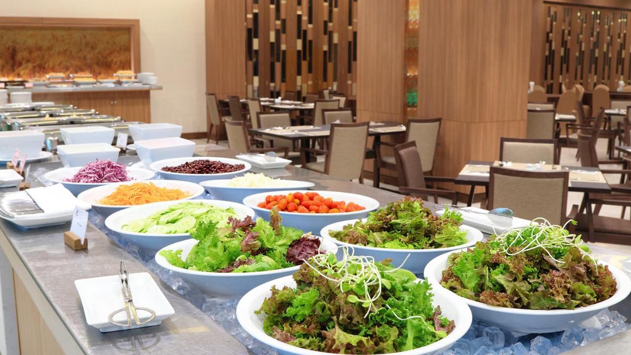 Grand Fortune Hotel Nakhon Si Thammarat Exteriör bild
