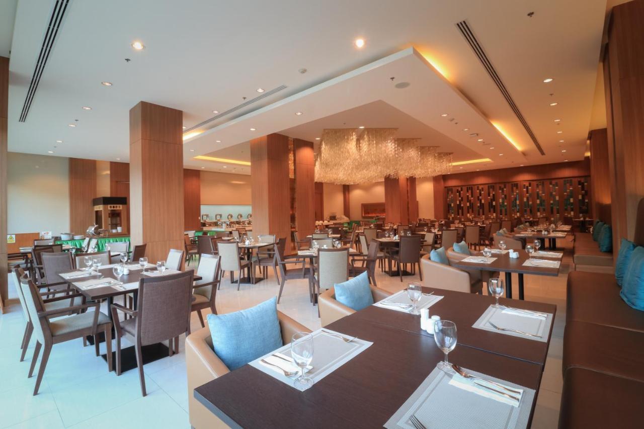 Grand Fortune Hotel Nakhon Si Thammarat Exteriör bild