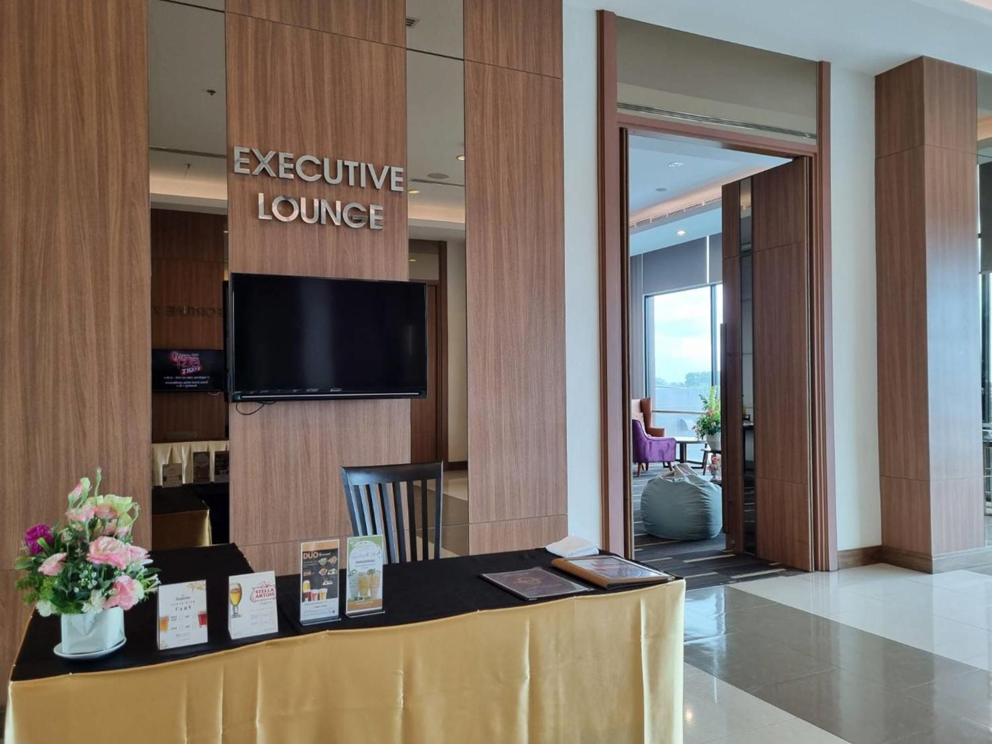Grand Fortune Hotel Nakhon Si Thammarat Exteriör bild