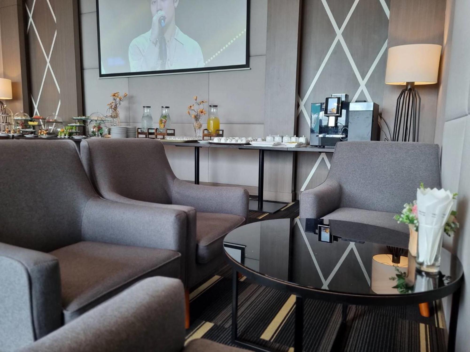 Grand Fortune Hotel Nakhon Si Thammarat Exteriör bild