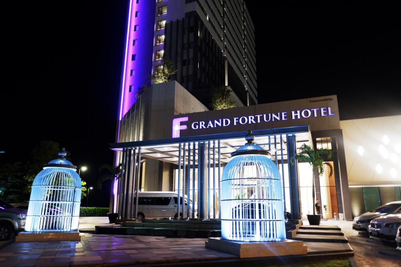 Grand Fortune Hotel Nakhon Si Thammarat Exteriör bild